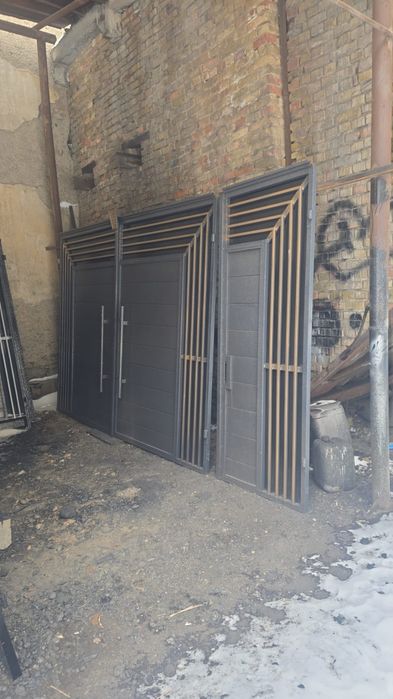 Ворота с установкой и без установки, в наличии и на заказ