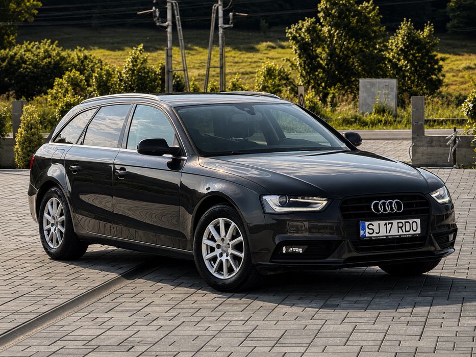 Audi A4 Euro6/automat/distronic/lineasist/bixenon