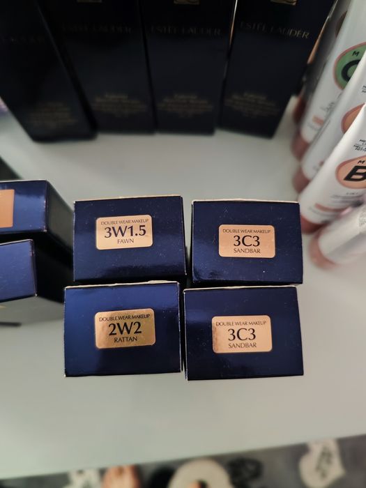 Fond de ten Estée Lauder formula veche