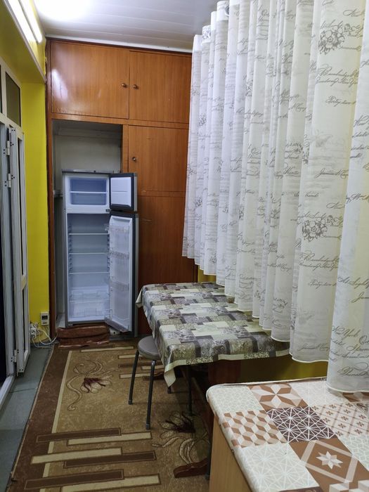 Юнусабад 11 квартал Мегапланет олдида 2 хона уй берилади