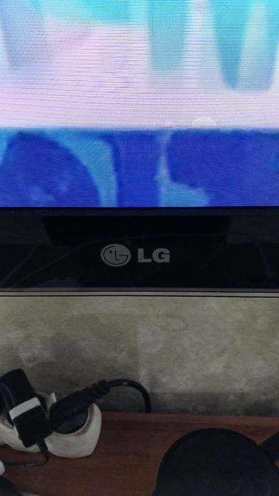Продам телевизор марки Lg