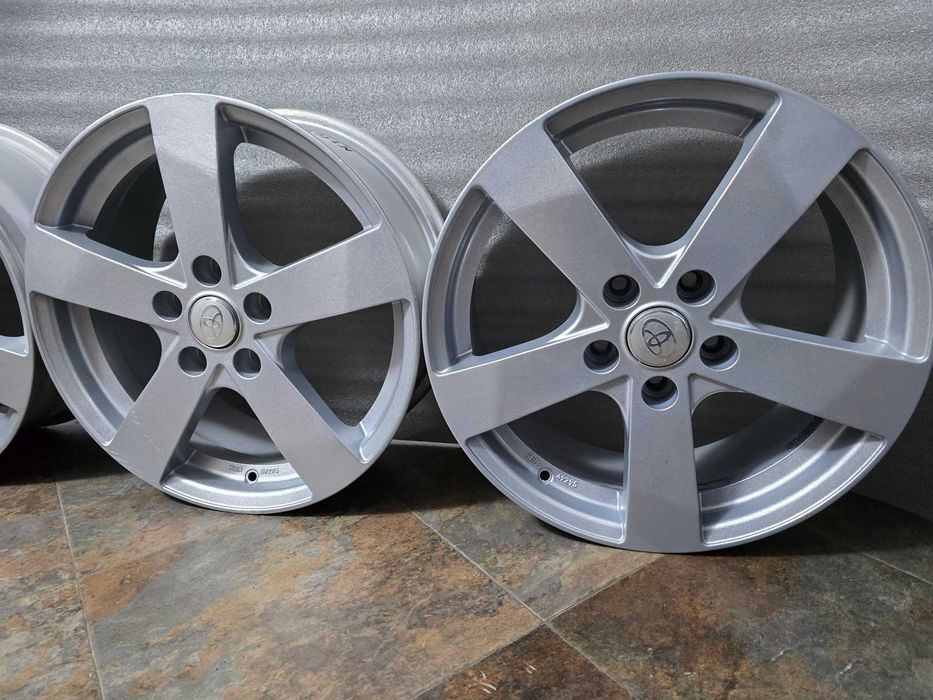 17 цола Toyota 5x114,3 алуминиеви джанти комплект