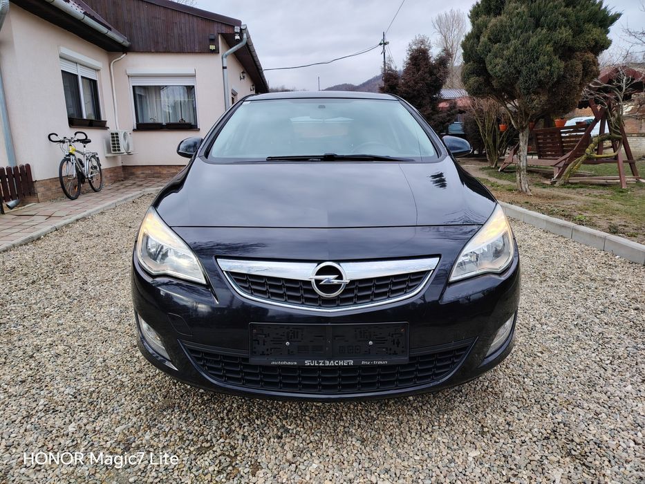 Opel Astra J 1.3cdti Euro5 an 2011 Încălzire Volan /Scaune  Climatroni