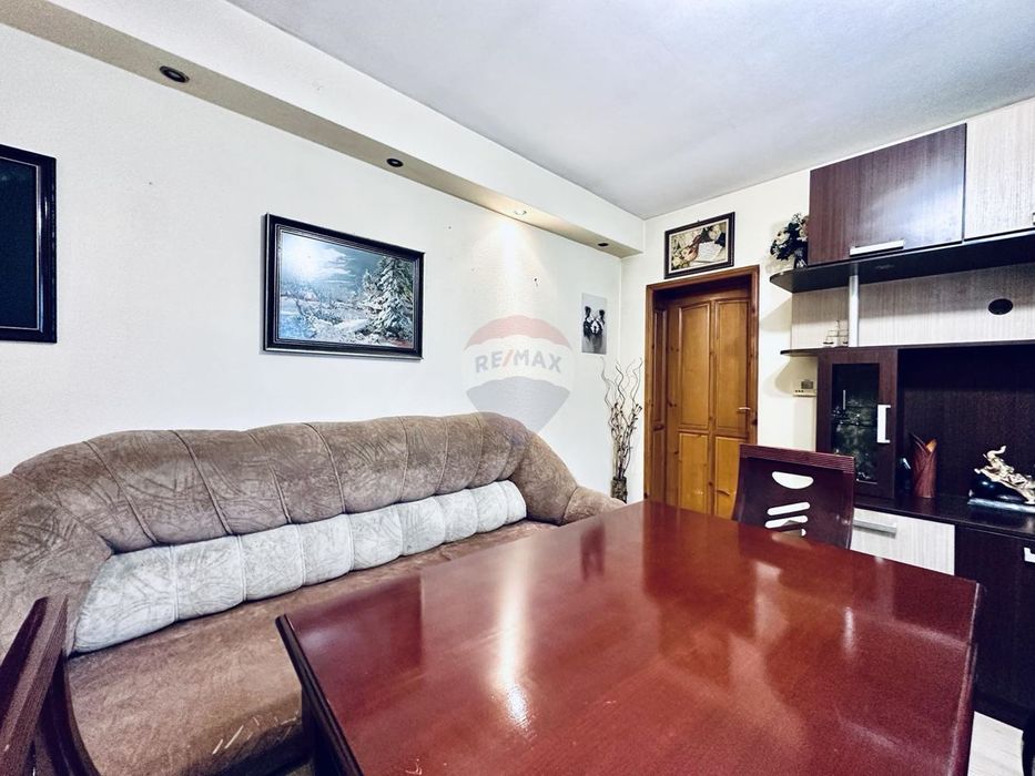 Продава се Къща в Добрич, Център - 150 кв.м за 600 €/кв.м - Снимка #5