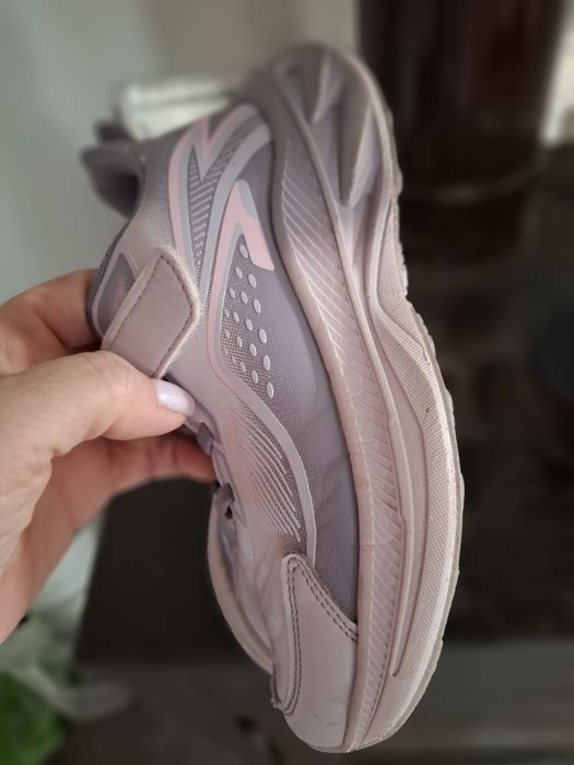 Детски маратонки за момиче