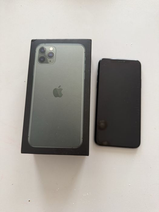 Продам Iphone 11 pro Max 256