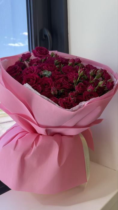 Кустовые свежие розы от ROMANTIC