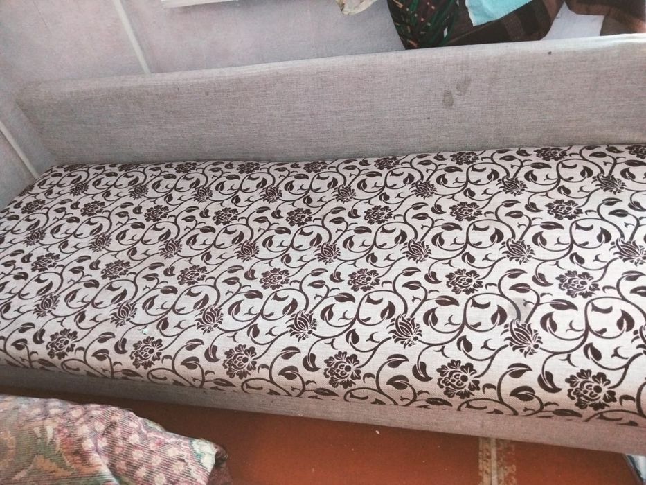 Продам тахту 6000