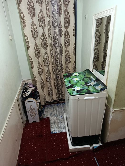 Denovda 1 xonali uy sotiladi