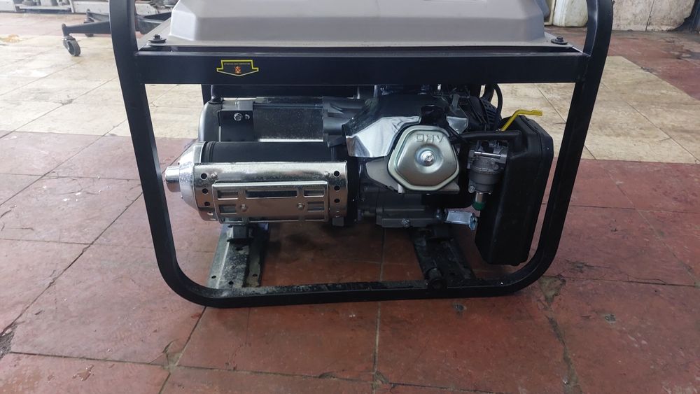 Продам новый генератор бензиновый