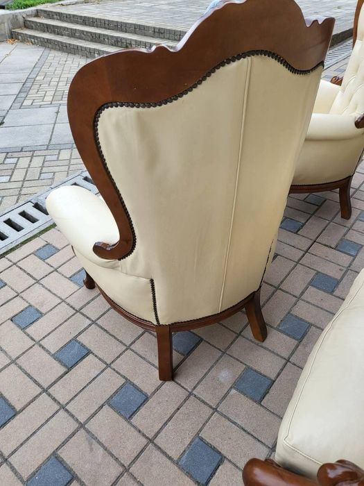 Невероятно красива барокова холна гарнитура