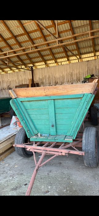 Caruta pentru tractor 2,5 m cubi