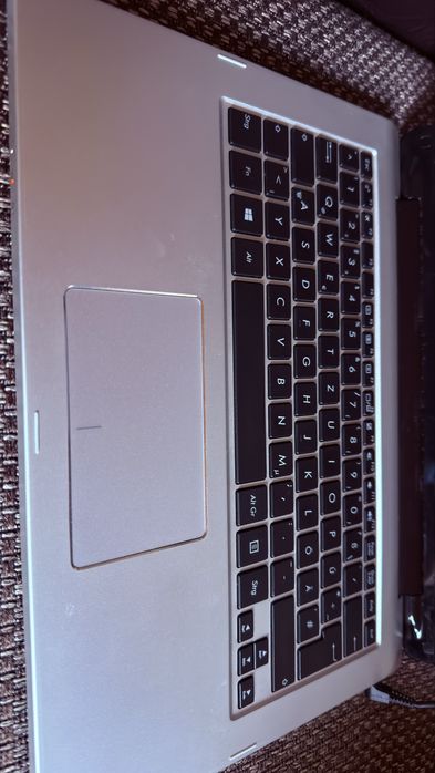 Asus Book Flip I5 gen 4