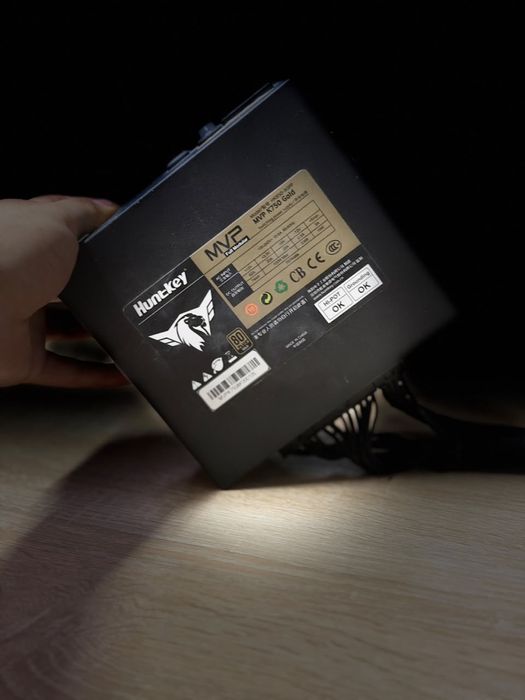 Блоки питания для ПК 500W 600W 700W Huntkey AeroCool