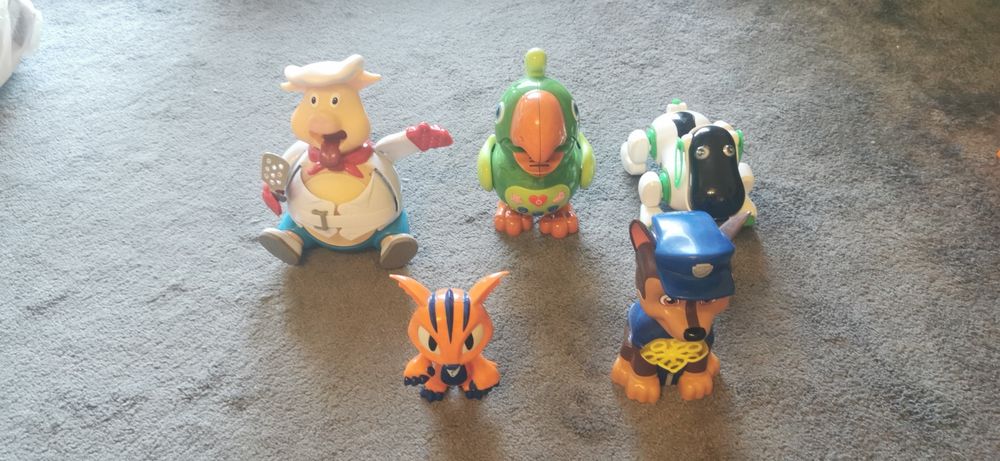 Set jucării robotii