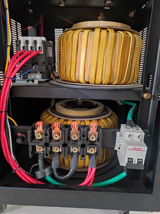 Стабилизатор напряжения