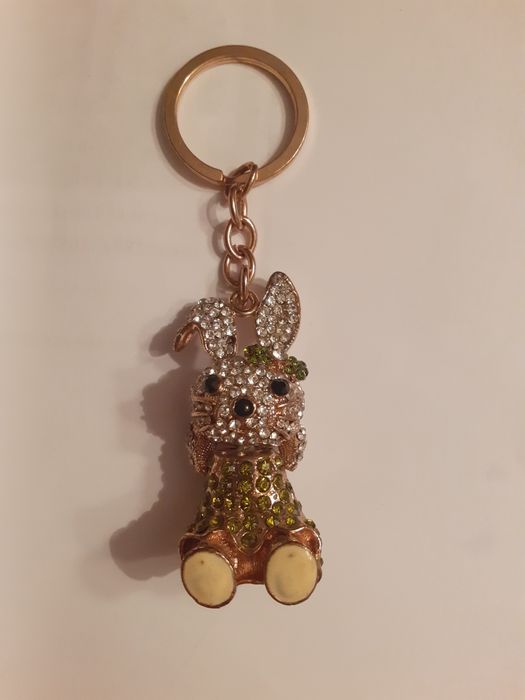 Продаются разные брелки - сувениры