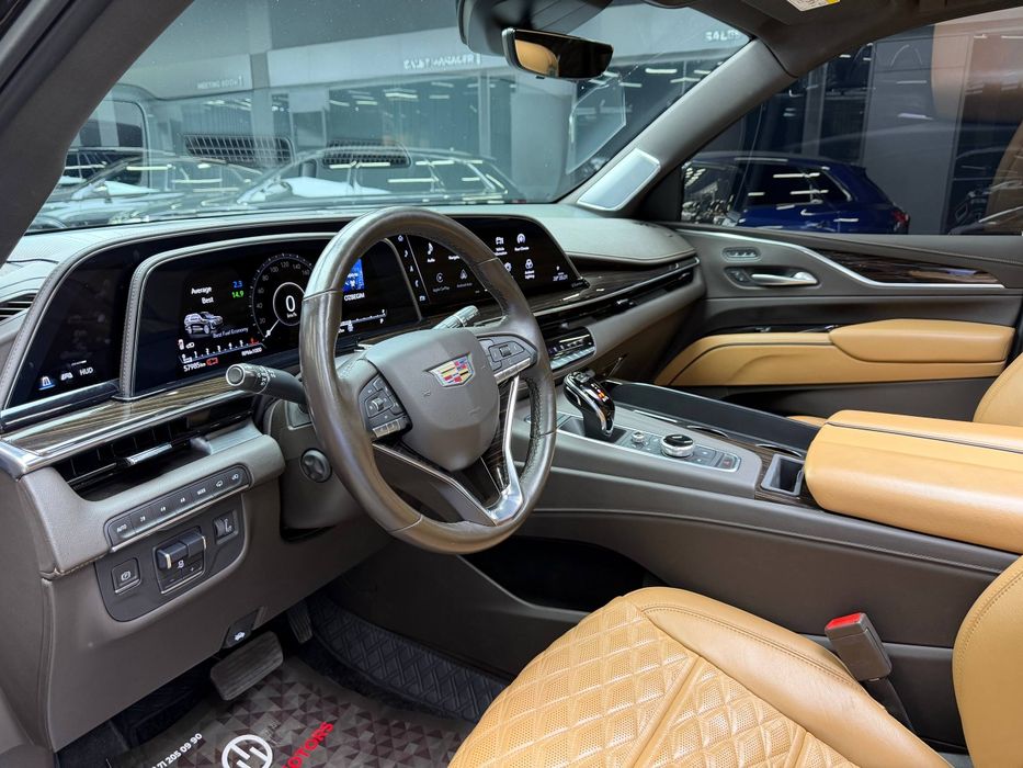 Cadillac Escalade  Насия. савдога. берилади
