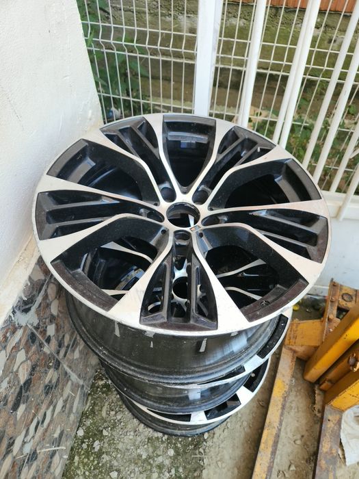 Vand jante bmw sut doar 3 jante