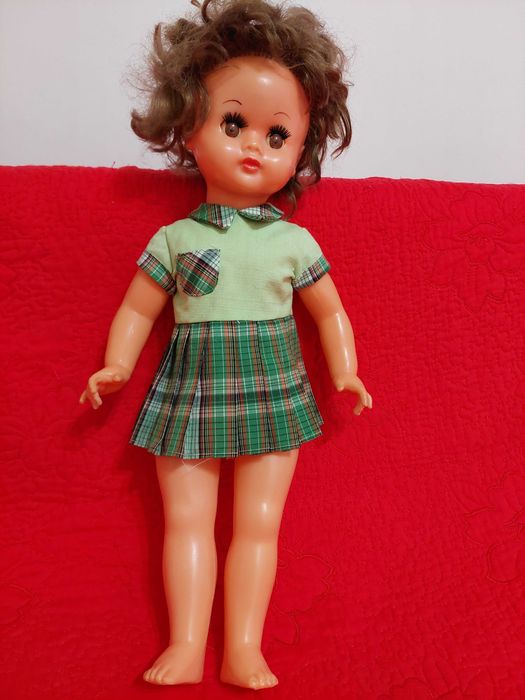 Păpușă românească