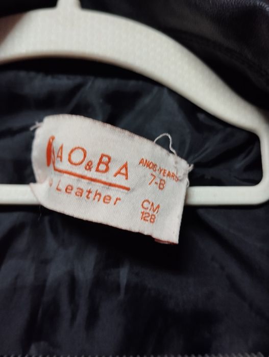 Продам куртку для девочки