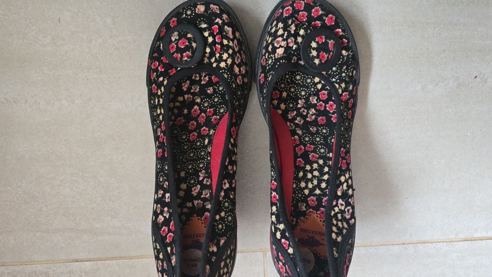 Pantofi superbi Rocket Dog