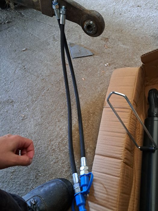 Хидравличен  цилиндър за трактор