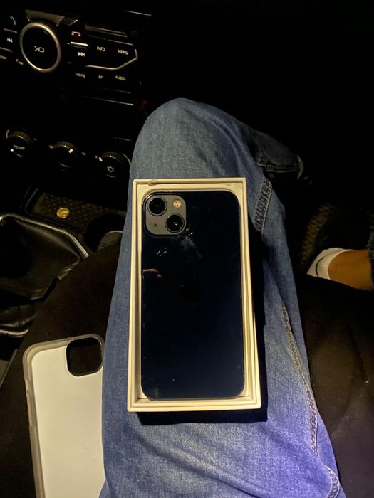 Айфон 13 , скидка есть срочно продается