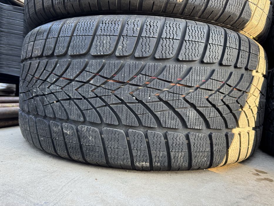 Anvelope 295/40/20 Dunlop