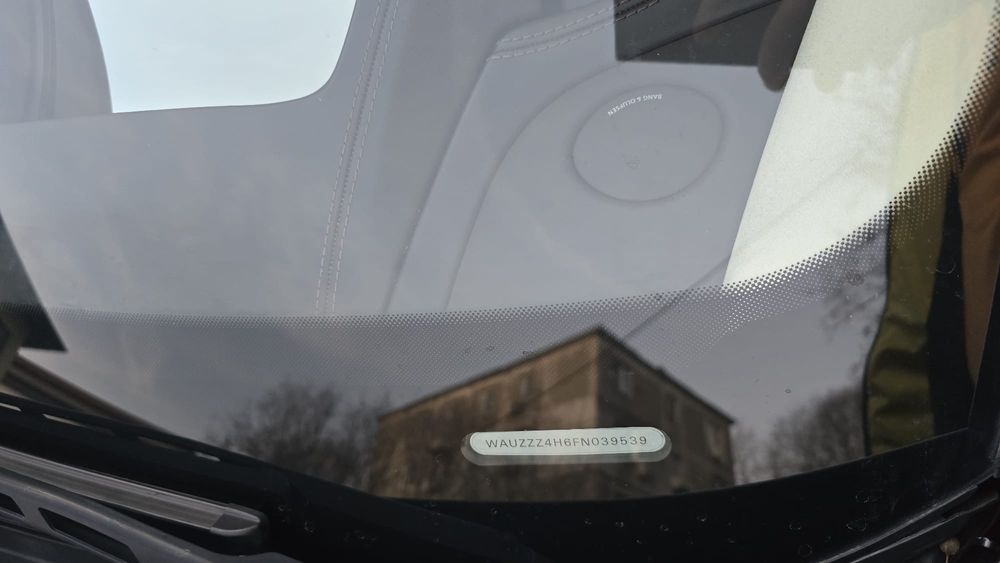 Audi A8 3.0tdi trapa/distronic/quattro/matrix/Bang&Olufsen