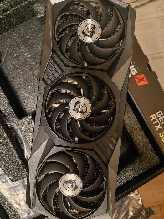 Msi RTX 3090  GAMING X TRIO supreme