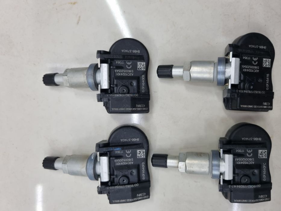 Продам датчики давления шин mazda original