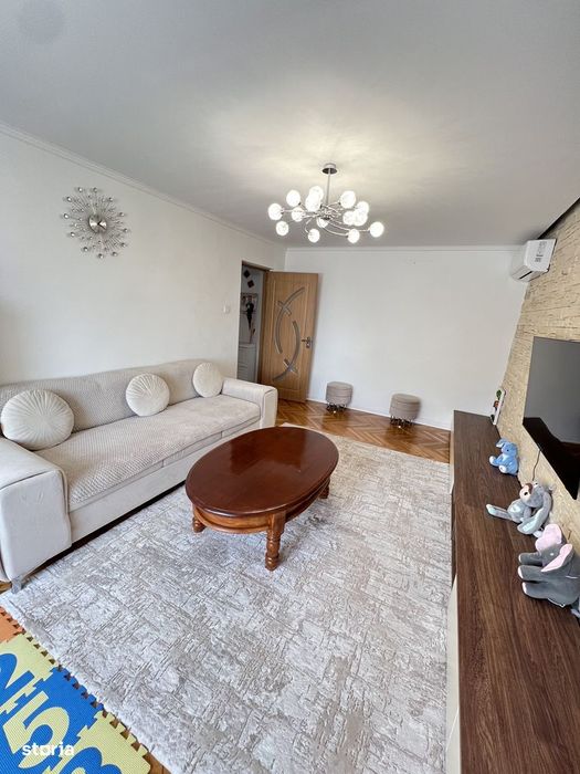 Apartament  De vanzare 3 camere