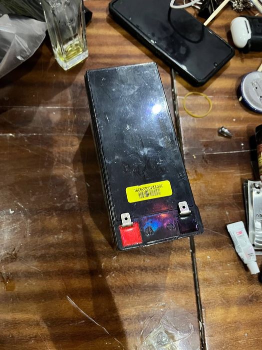 Аккумуляторы много