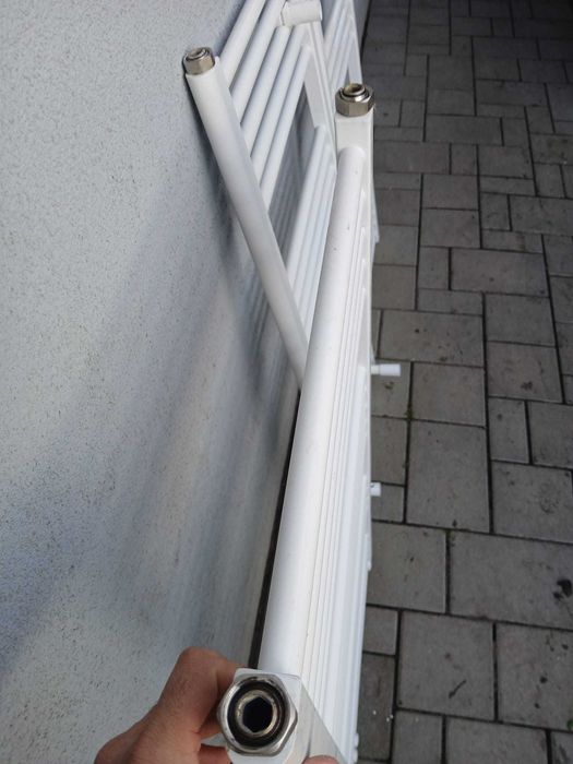 Calorifer vertical NOU pentru Baie/Stil prosop