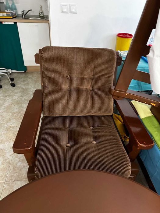 Холандска холна секция/В-190см;Д-220см/;два фотьйолла;холна маса;диван