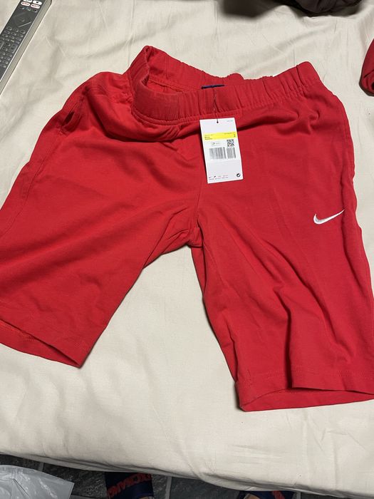Оригиналнални панталони NIKE