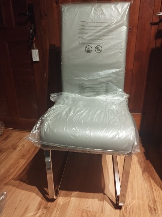 Стол за трапезария