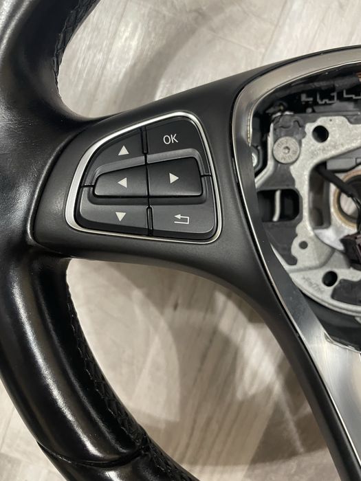 Mercedes Волан w 205 w204 w166 w212 - като Нов