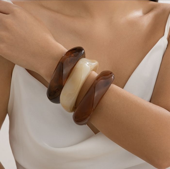 Продам новые браслеты