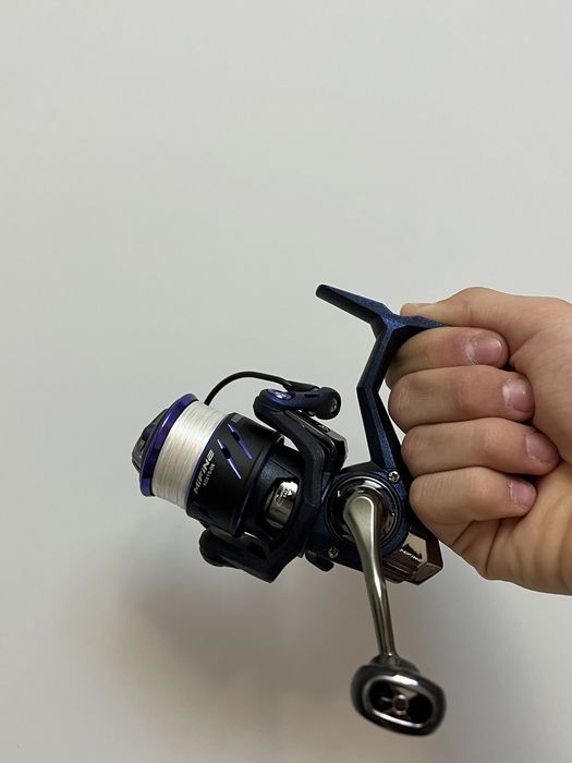 Катушка рыболовная спиннинговая