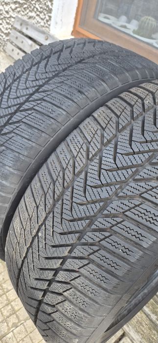 Продавам 2броя гуми ESA+TECAR в размер 235/55/R17 dot-3622