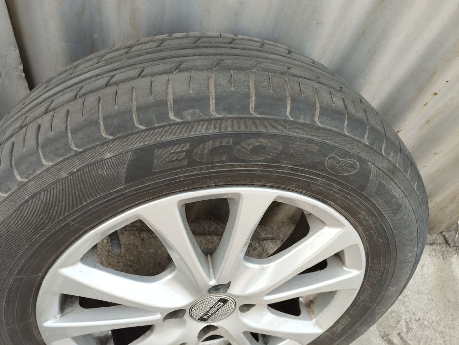 Шины летние 185/65/15 без диска