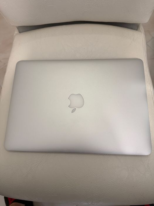 Macbook Air-68 cicluri