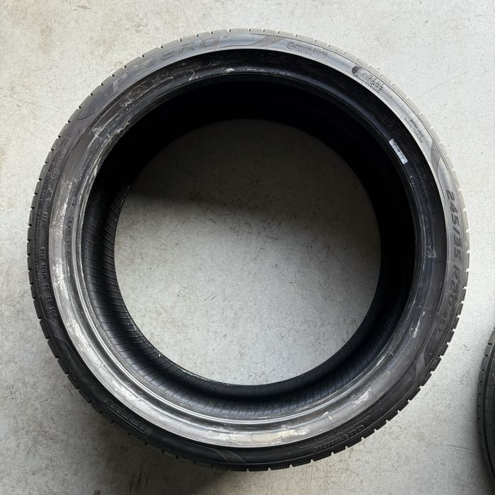 2 Anvelope vara 245 35 20 PIRELLI