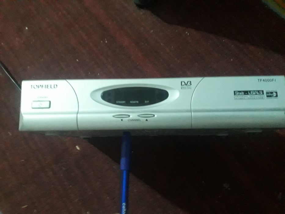 Тюнер Спутниковой антенны "TOPFIELD" TF4000Fi