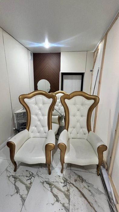 Продам стулья трон для молодоженов