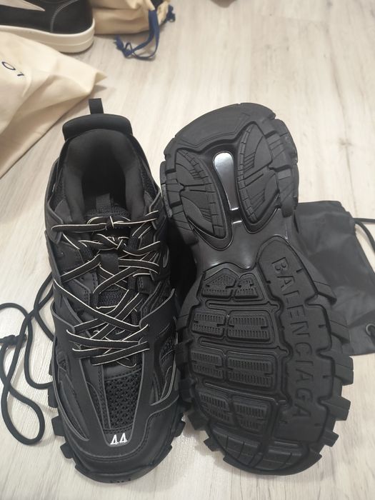 Balenciaga track black 44