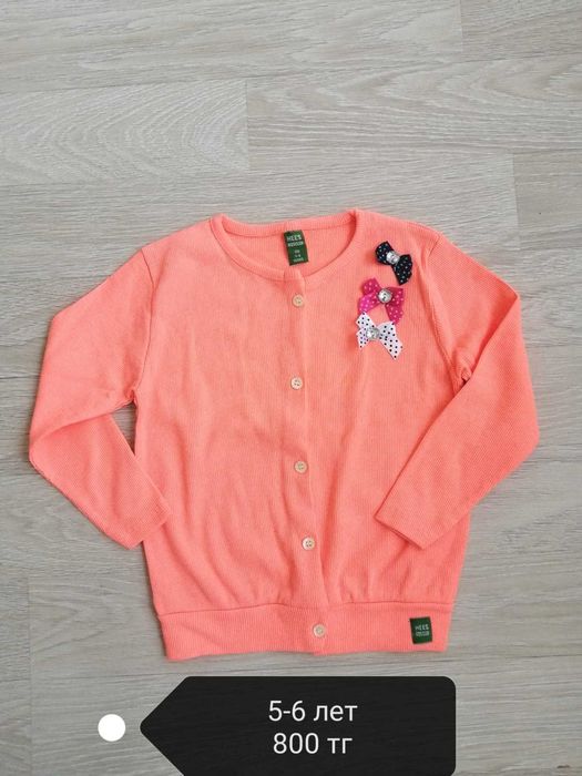 Продам делскую одежду