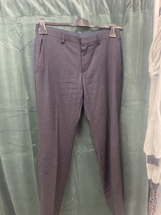 Стилен мъжки костюм Hugo Boss